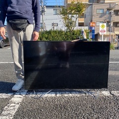 ジャンク品フナイ48インチテレビ