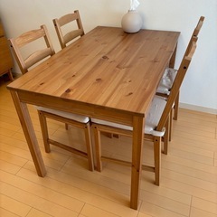 《お譲り先決まりました！》 IKEA ダイニングテーブル・イス4...