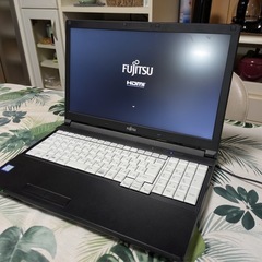 富士通　ノートPC　Windows11 LIFEBOOK A748/TXの画像