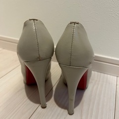 ルブタン ヌードパンプス 35サイズの画像