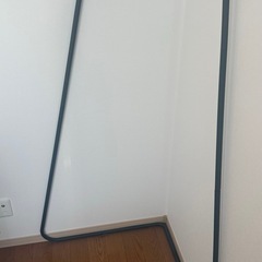 角における　ハンガーラックの画像