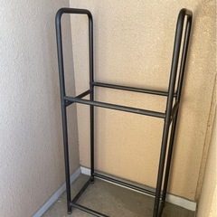 タイヤラック