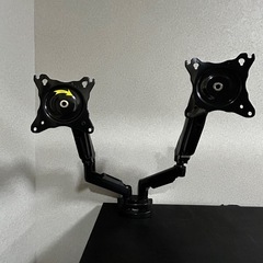 デュアルモニターアーム 取引中