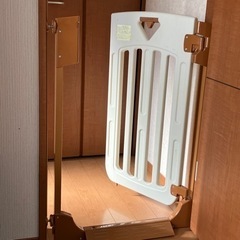 ベビーゲイト　ペットゲイト　扉付きつっぱりタイプ　スマートゲイトII  子供用品 ベビー用品 安全、保護グッズの画像