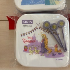 【キリン×ディズニー】新品　フードコンテナ＆ピック4種の画像