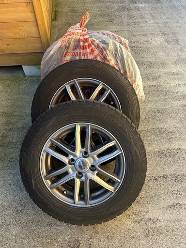 トヨタポルテに使用175/70R14スタッドレスセットPCD100 4穴コンパクトカーに