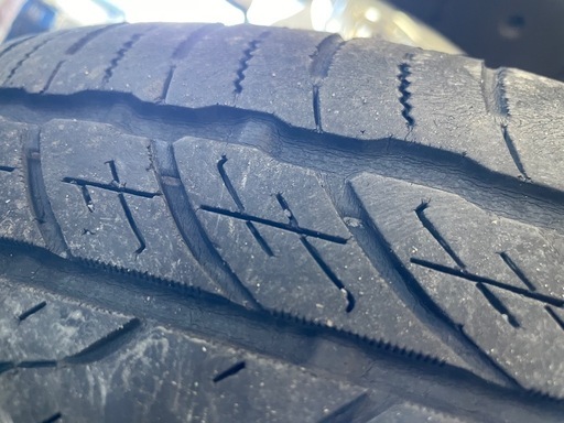 スバルフォレスターＳリミSJ5純正　225/55R18インチアルミホイール4本(純正ノーマルタイヤ付き)　
