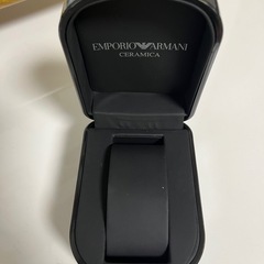 ARMANI ケースの画像