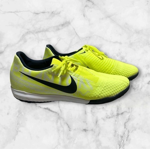 NIKE❤サッカートレーニングシューズ メンズ　ファントムヴェノムアカデミー