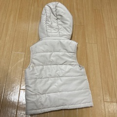 petit mainダウンベストの画像