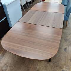 【愛品倶楽部柏店】BoConcept (ボーコンセプト) 伸張式ダイニングテーブル Kingston 天板日焼け?有 / デンマークの画像