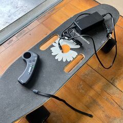 ワイヤレスリモートコントロール付きスケートボード、防水E-Ska...