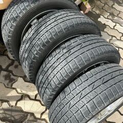 美品ホイール😚14000円 15インチ186/60 スタッドレスタイヤ PCD100 　😃😃😃の画像