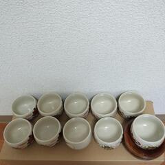 未使用品　九谷焼　九谷金三　湯呑　10個セット　おまけで茶托6個付き　の画像
