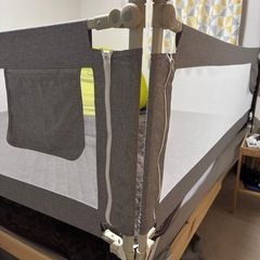 ベッド柵の画像