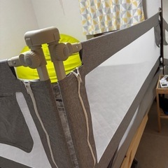 ベッド柵の画像