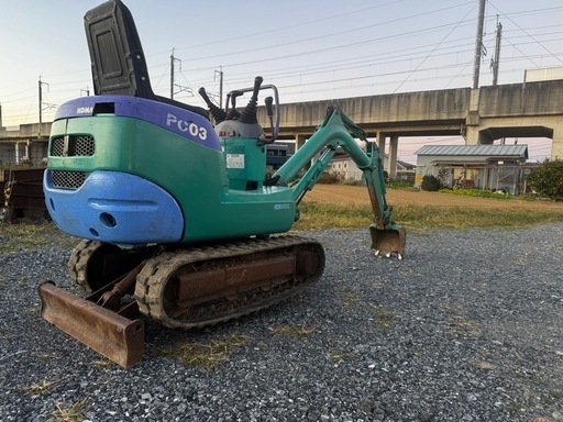 コマツ ミニユンボPC03-2パワーショベル8.5馬力コマツエンジン