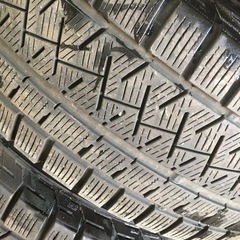 プリウス用スタッドレスの画像