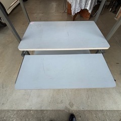 パソコンラックの画像