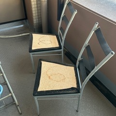 張り替え前のダイニングチェア　2脚
