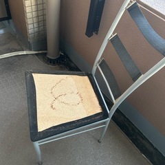 張り替え前のダイニングチェア　2脚の画像