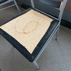 張り替え前のダイニングチェア　2脚の画像
