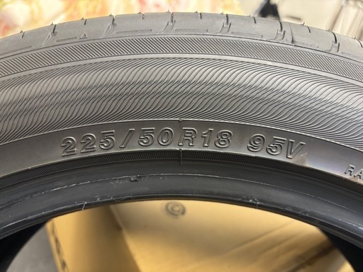 ADVAN dB  オデッセイ新車外し 225-50/18