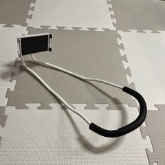 スマホ　ホルダー＆スタンド（入院時に活躍します）の画像