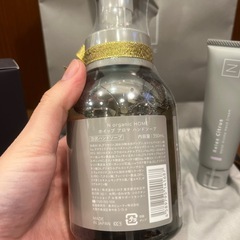 新品未使用！N organicハンドソープ、ハンドクリーム、洗顔セットの画像