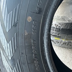 スタッドレスタイヤ4本　YOKOHAMA iceGUARD SUV 265/70R17 　の画像