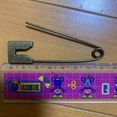 　ファッションアクセサリー　ピン　の画像