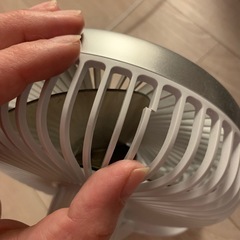 テーブルトップusb扇風機  充電も出来るの画像