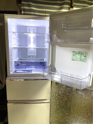三菱ノンフロン冷凍冷蔵庫270L   MR-CX27E-W 自動製氷機付　美品　2019年製