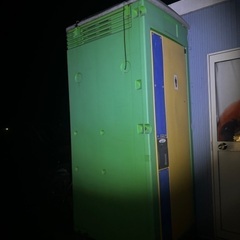 価格水洗仮設トイレ和式汲み取り式。ユニックでも吊れます