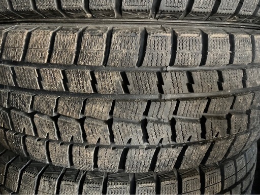ほぼ未使用　DUNLOP 195/65R15 19年製　スタッドレスタイヤ
