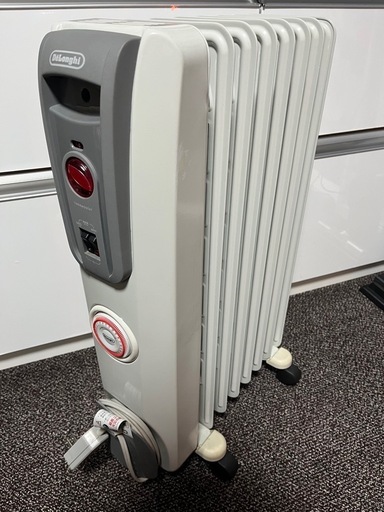 取引決定済　通電暖房確認済み　デロンギ　オイル　ヒーター 　DHRC-9055