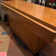 折りたたみ式デスクの画像