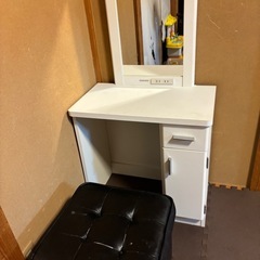 ドレッサー