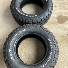 バリ山！235/70R16 BFグッドリッチ　ホワイトレター