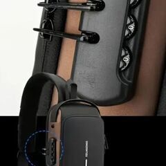 ボディバッグ Shoulder bag 盗難防止 USBポート付き ロック付き ネイビーブラウン NAVYの画像