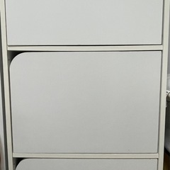 【中古】扉付き3段ボックス　　値下げしました‼️の画像