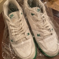 ナイキ クロストレーナー NIKE スニーカー 緑の画像