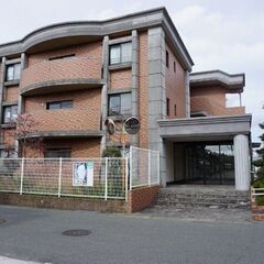 🏡鉄筋コンクリート造　角部屋　エアコン1台サービス設置　72㎡3...