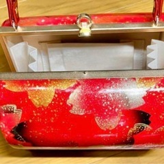 【ジャンク品】赤 花柄 和装 バッグ 撮影用などの画像