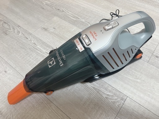 electrolux rapido ハンディクリーナー 掃除機