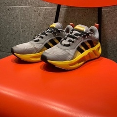 【 アディダス 👟 adidas  】スニーカー ，size 2...