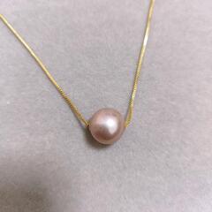 新品　真珠　珍しい紫色　チャーム　ペンダント　G18K