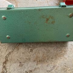 詳細不明 工具箱 ツール ボックス 携帯 持ち運び 出張修理 車載 道具箱 記名有り ツールボックス ビンテージ 昭和レトロ TOOLの画像