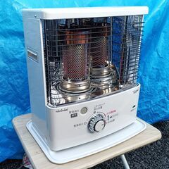 ★極美品!!お届け可!!★ 2021年製 トヨトミ 石油ストーブ 臭いセーブ消火 RS-DS290の画像