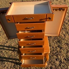 北欧風 豪華 猫脚 高級 木製 家具 七段引き出し ジュエリーチェスト アクセサリーキャビネット 飾り棚 ジュエリーケース アクセサリーケース ジュエリーボックス  別荘 店舗 什器 インテリア ロココ調 家具 フランス風 洋風 外国風 ヨーロッパ調 の画像